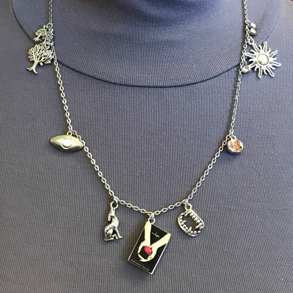 Twilight by Stephenie Meyer Handmade Literature Necklace, Book Cover, Vampire